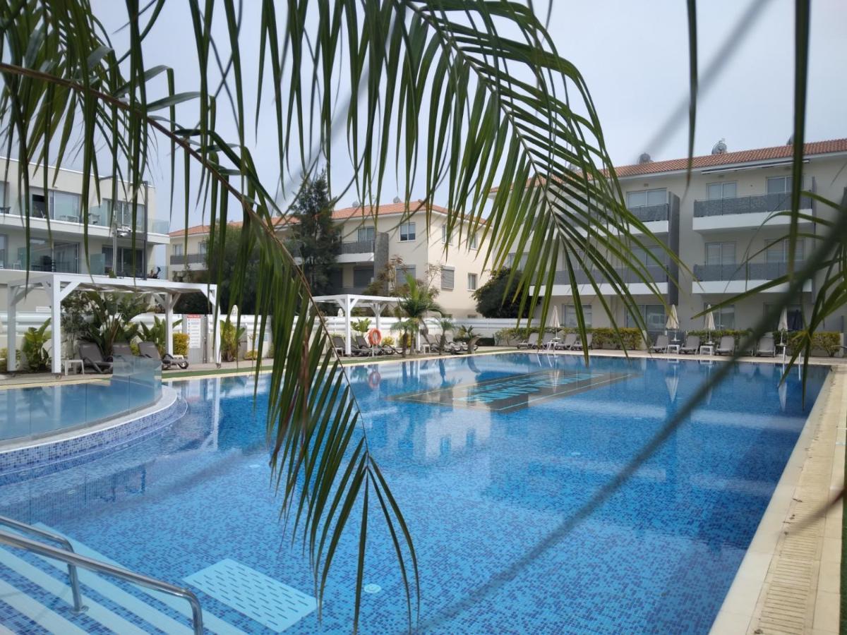 Apartamento Sweet Retreat Paralimni Exterior foto